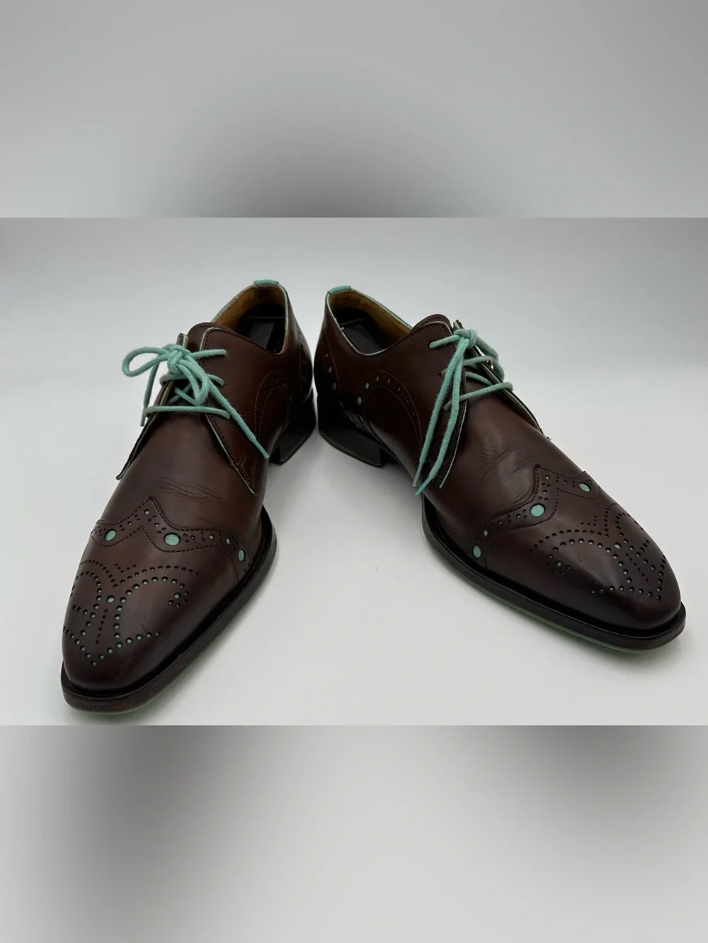 John Fluevog consistent light